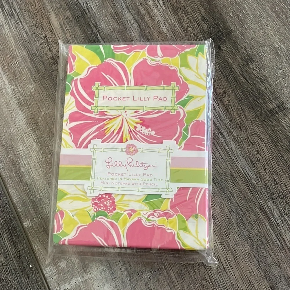 Lilly Pulitzer White Board in Bloomers & Pocket Pad in Havana Good Time NWT